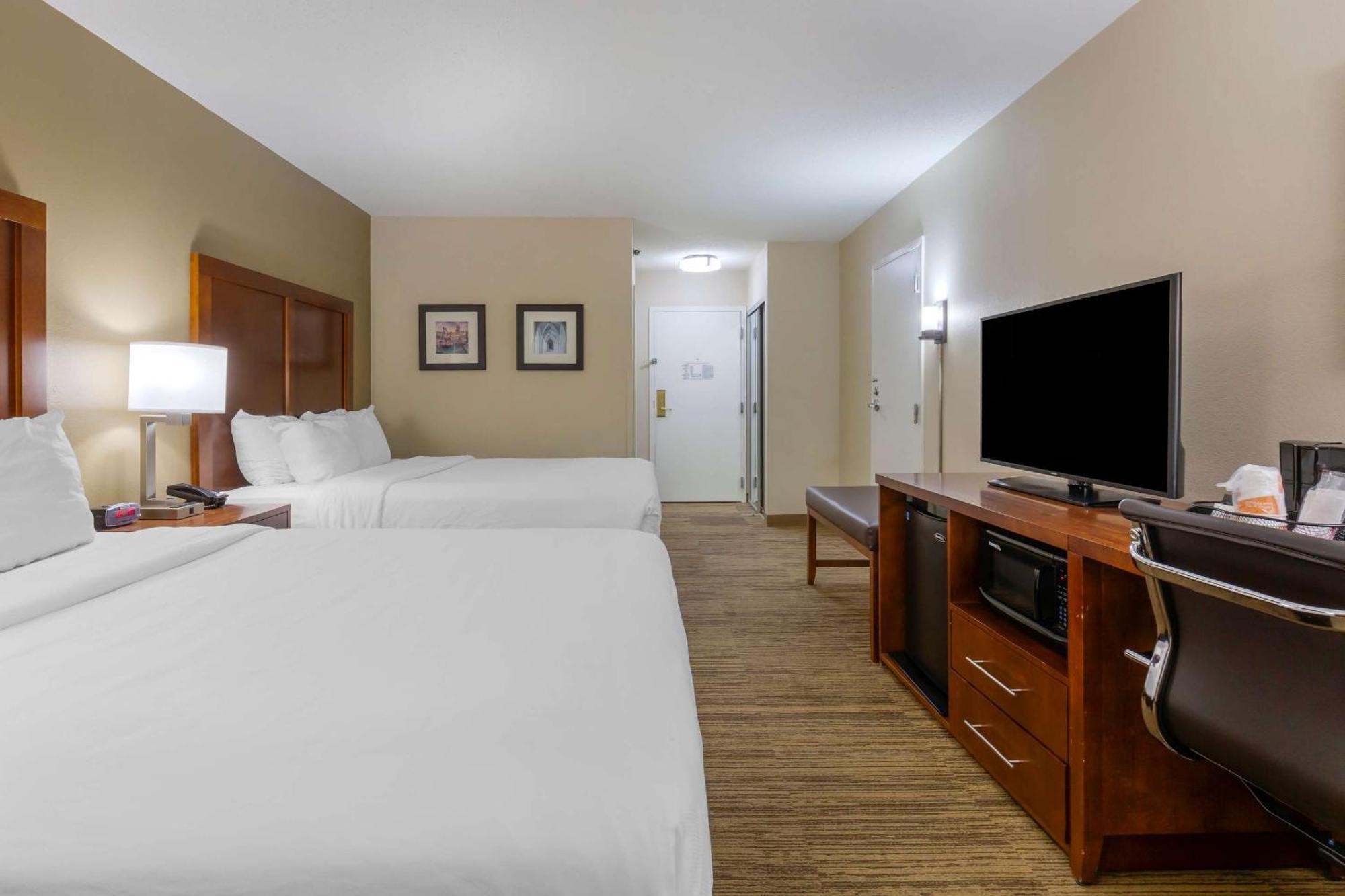 Comfort Inn University Durham - Chapel Hill Bagian luar foto