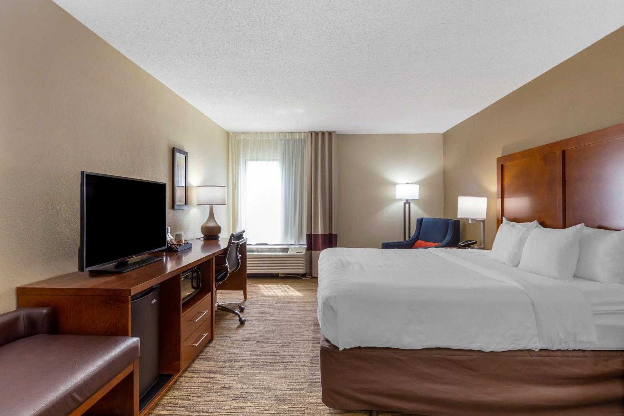 Comfort Inn University Durham - Chapel Hill Bagian luar foto