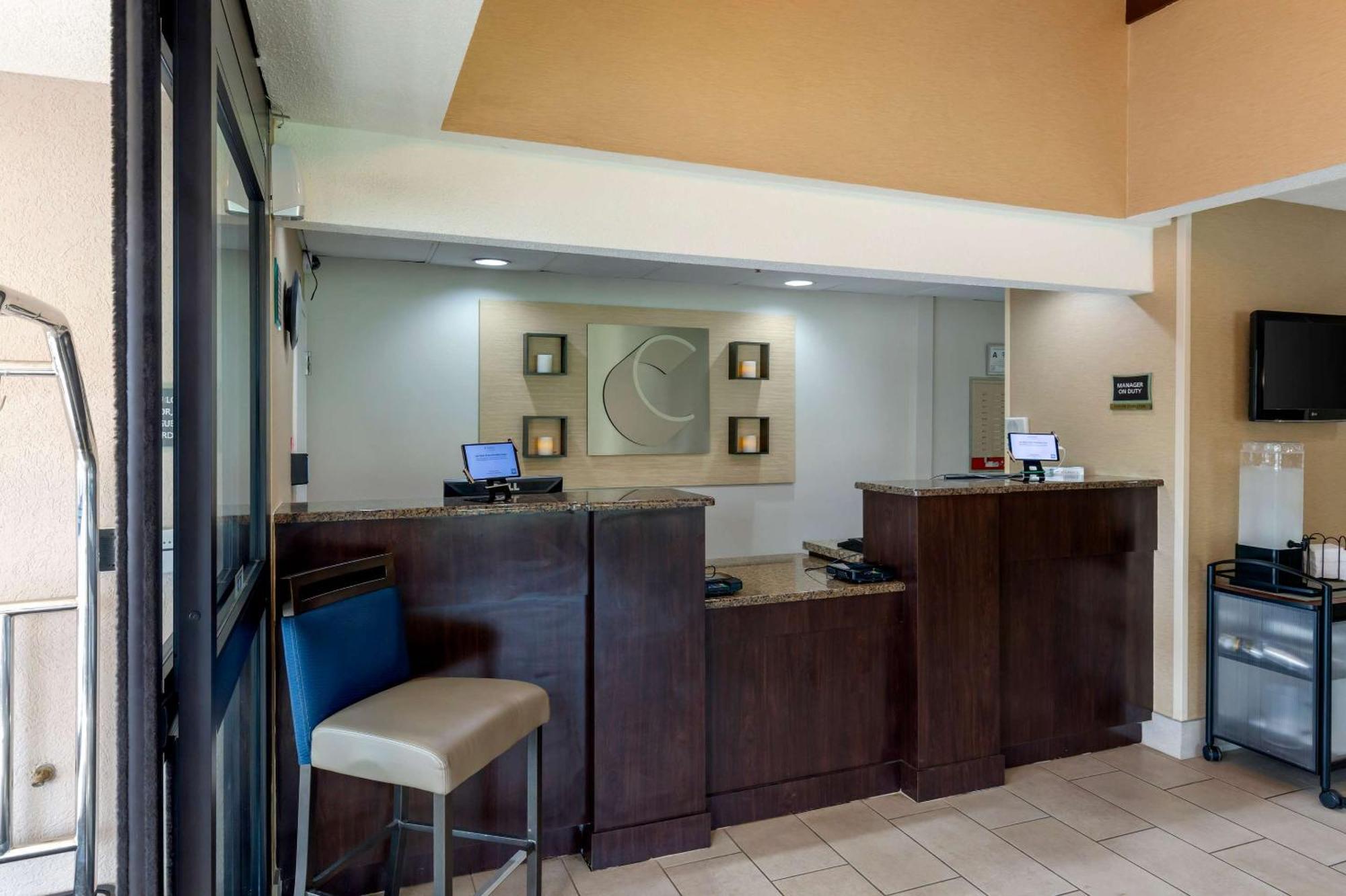 Comfort Inn University Durham - Chapel Hill Bagian luar foto